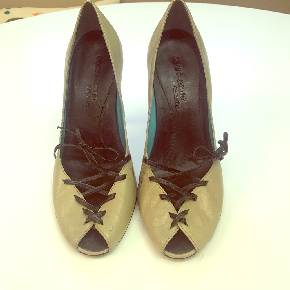 Green and black lace heel 6.5